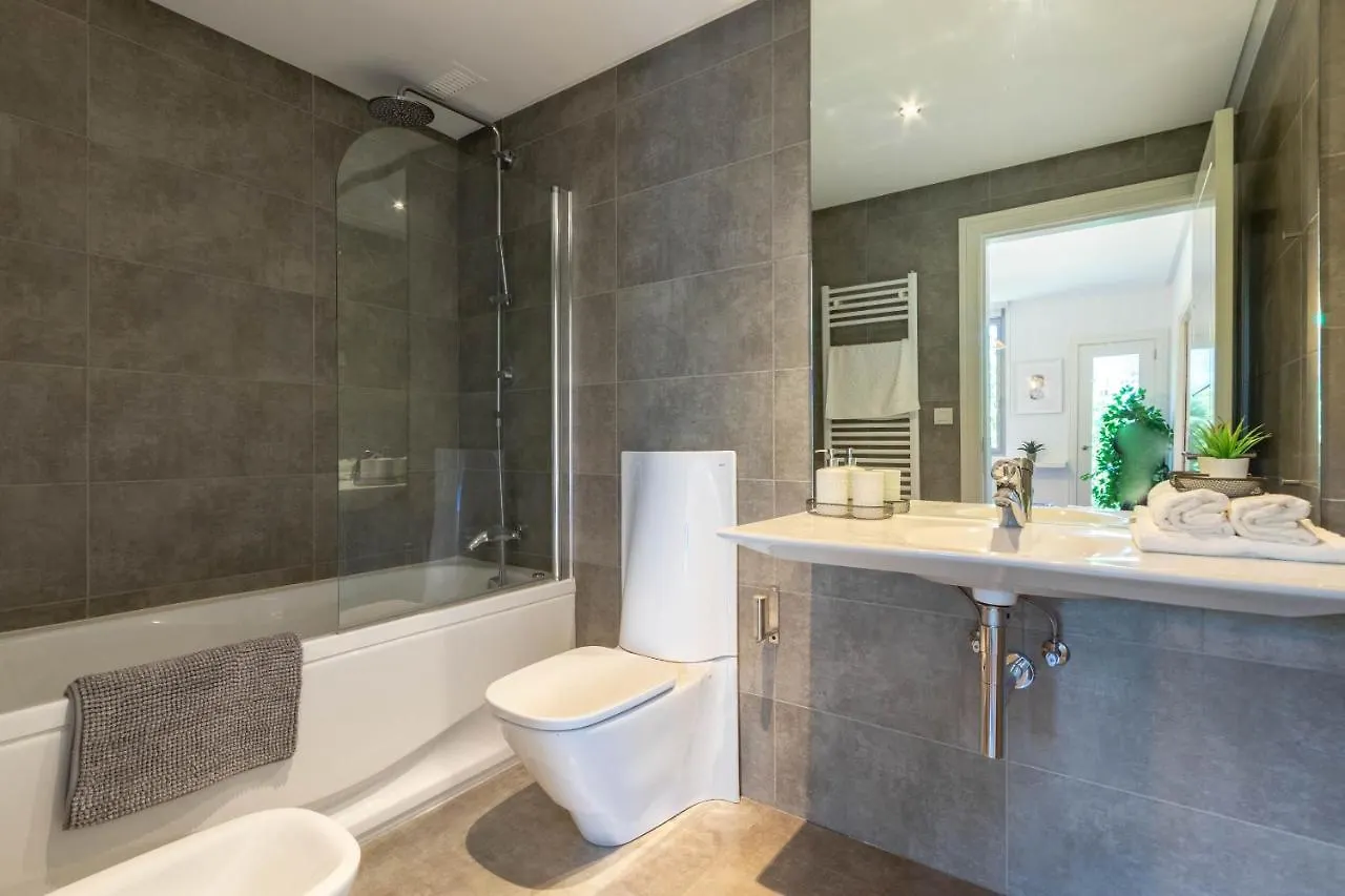 Privileged Views - Guggenheim - Free Parking Apartment Bilbao 0*,