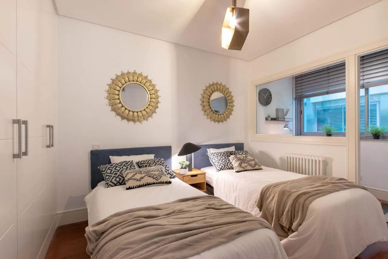 Privileged Views - Guggenheim - Free Parking Apartment Bilbao